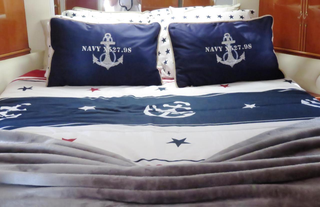 AQUADOURO Yacht RADAMES - Sleep Boat Experience Hotel Castelo de Paiva Buitenkant foto