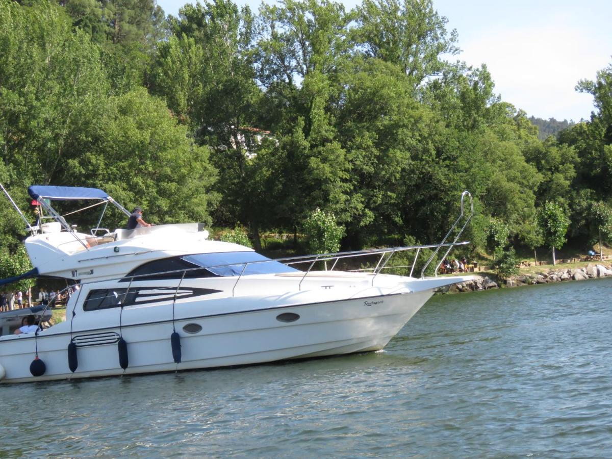 AQUADOURO Yacht RADAMES - Sleep Boat Experience Hotel Castelo de Paiva Buitenkant foto