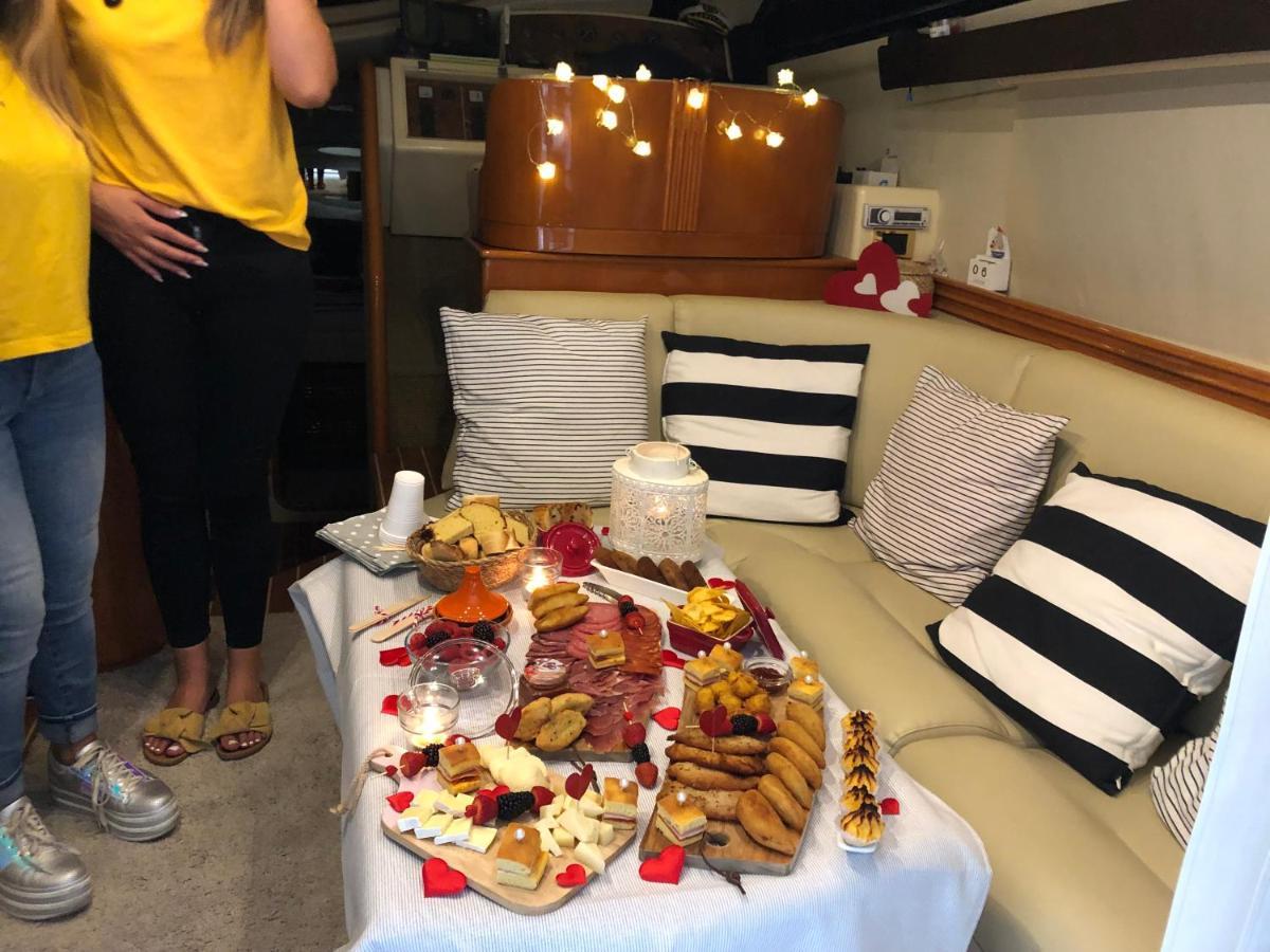 AQUADOURO Yacht RADAMES - Sleep Boat Experience Hotel Castelo de Paiva Buitenkant foto