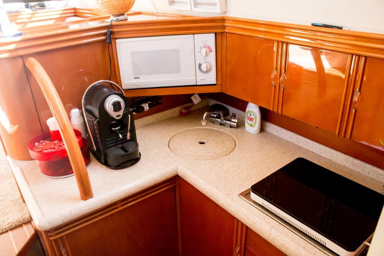 AQUADOURO Yacht RADAMES - Sleep Boat Experience Hotel Castelo de Paiva Buitenkant foto