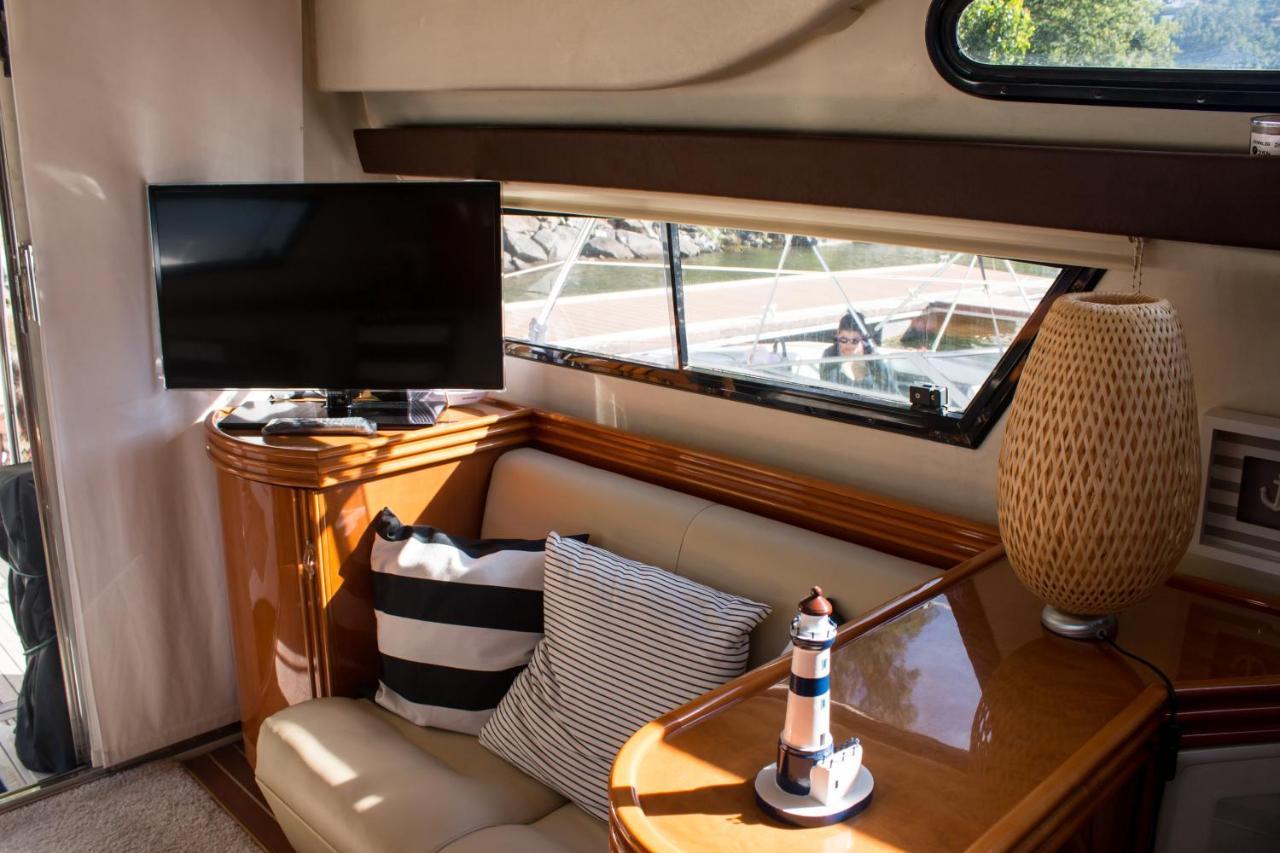 AQUADOURO Yacht RADAMES - Sleep Boat Experience Hotel Castelo de Paiva Buitenkant foto