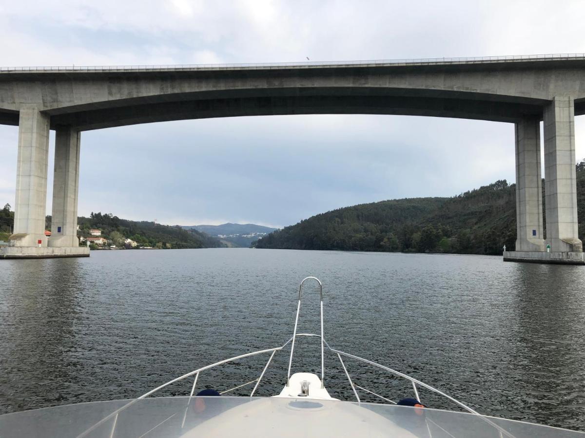 AQUADOURO Yacht RADAMES - Sleep Boat Experience Hotel Castelo de Paiva Buitenkant foto