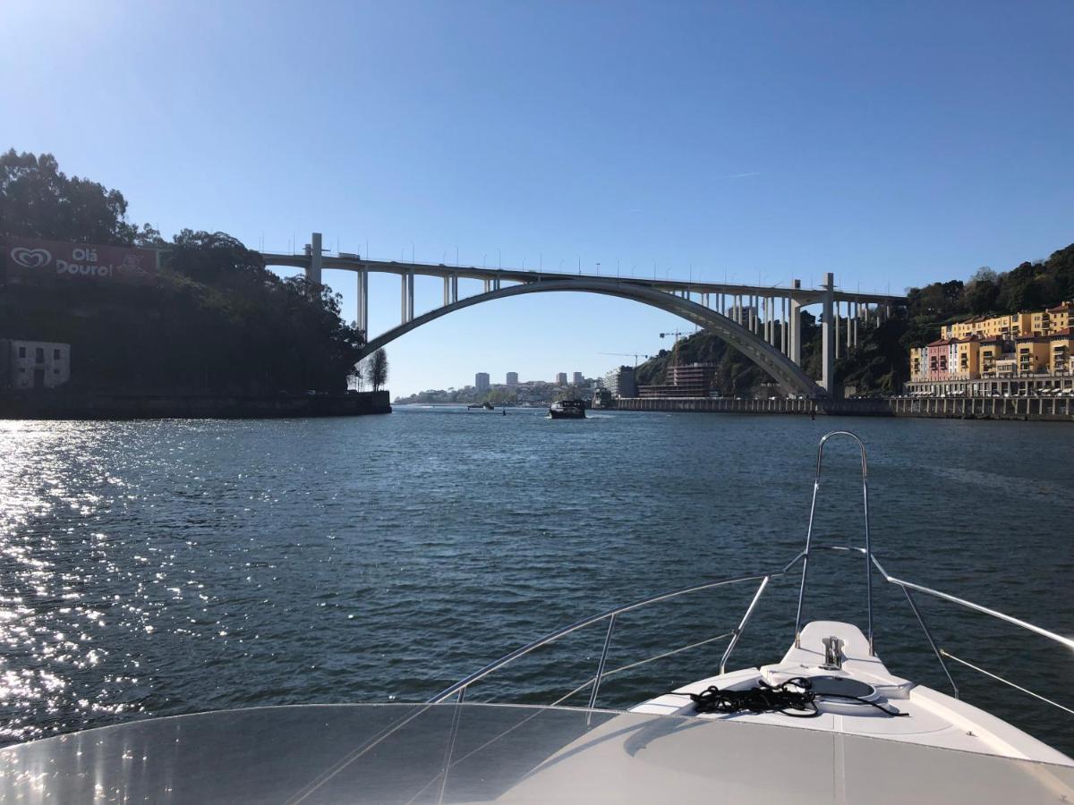 AQUADOURO Yacht RADAMES - Sleep Boat Experience Hotel Castelo de Paiva Buitenkant foto