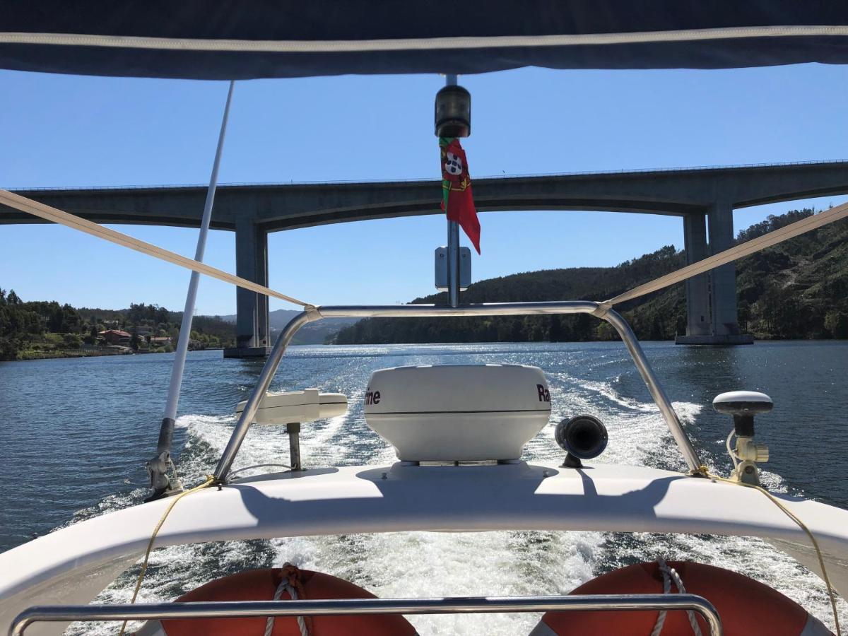 AQUADOURO Yacht RADAMES - Sleep Boat Experience Hotel Castelo de Paiva Buitenkant foto