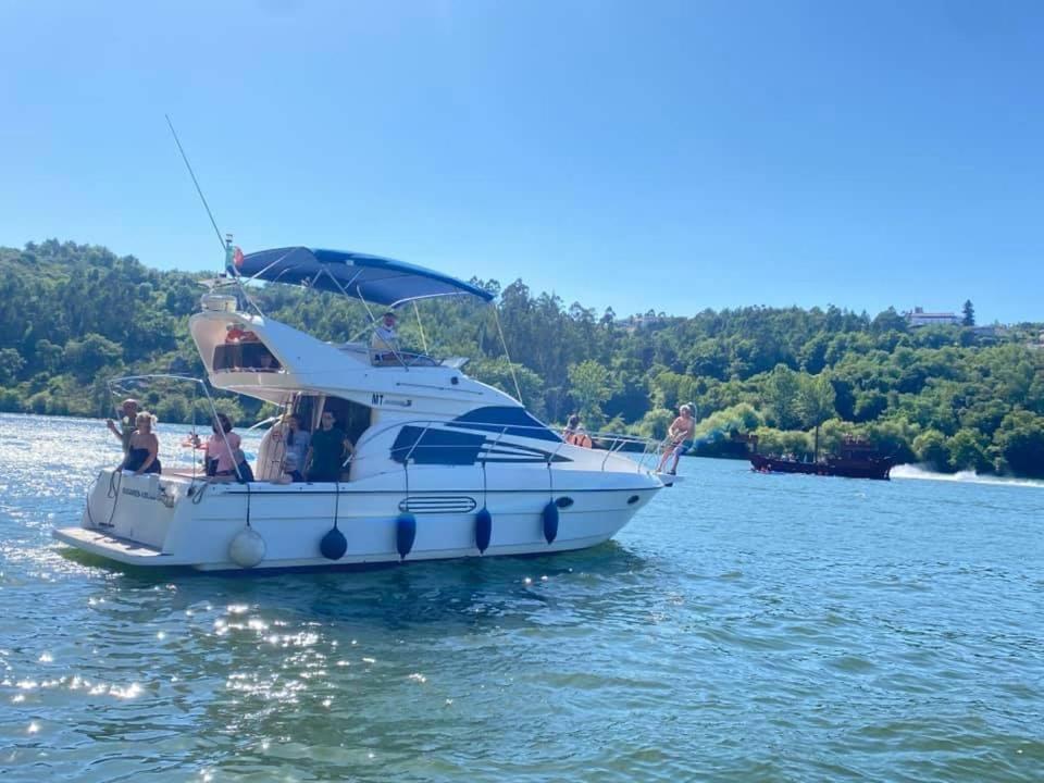 AQUADOURO Yacht RADAMES - Sleep Boat Experience Hotel Castelo de Paiva Buitenkant foto