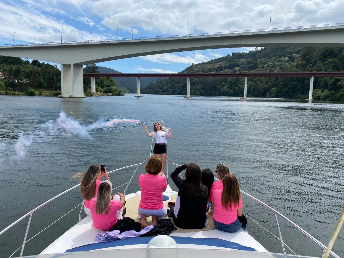AQUADOURO Yacht RADAMES - Sleep Boat Experience Hotel Castelo de Paiva Buitenkant foto